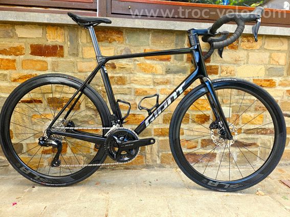 GIANT TCR ADVANCED PRO 1 Di2 – 2025 - roues carbone SLR