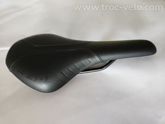 Selle Fizik R7 - 3