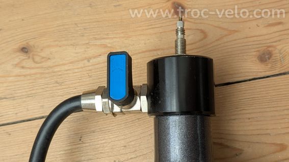 Gonfleur Schwalbe Tire Booster - 2