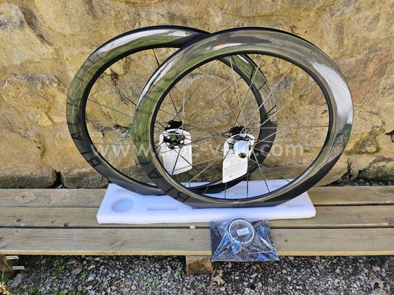 PAIRE DE ROUES BLACK INC 48/58 Black edition