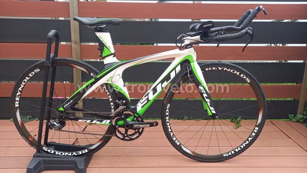 Vélo clm triathlon carbone Fujy quasi neuf révisé et garanti  - 1