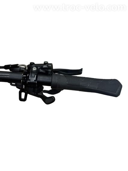 Cube Stereo Hybrid 120 Pro 750 29 pouces VTT électrique Shimano Deore 2024 - 8