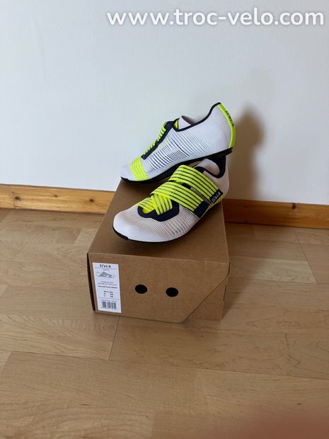 Chaussures Fi'zi:k Vento Powerstrap aeroweave Movistar t.39,5 - 1