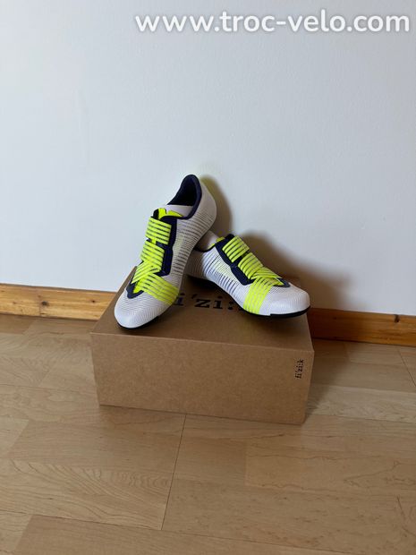 Chaussures Fi'zi:k Vento Powerstrap aeroweave Movistar t.39,5 - 2