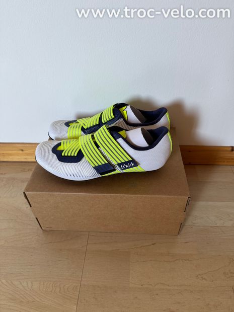 Chaussures Fi'zi:k Vento Powerstrap aeroweave Movistar t.39,5 - 5