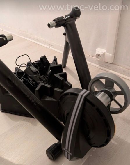 Home trainer connecté Saris M2 + Support de roue avant