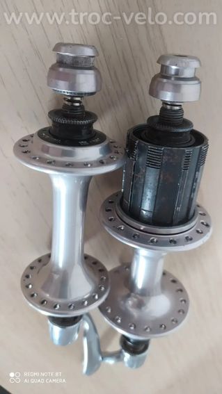 Paire de moyeux VTT vintage Shimano XTR HB-M900 - 2