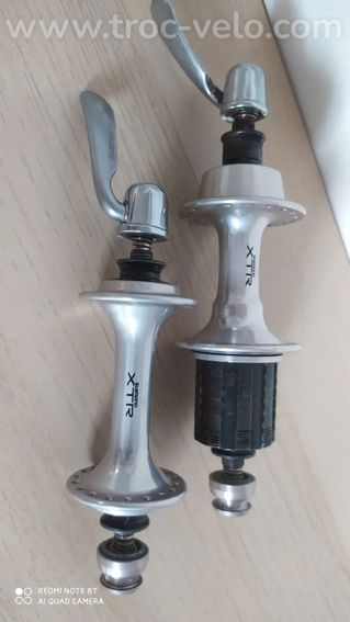 Paire de moyeux VTT vintage Shimano XTR HB-M900 - 3