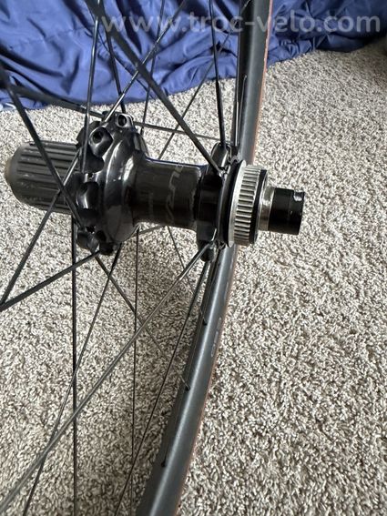 Roue arrière Shimano Dura-Ace WH-R9270 C50 en carbone avec frein à disque 700C - 3