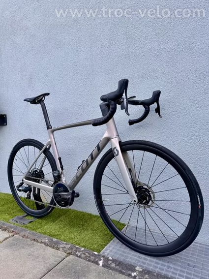 Scott Addict RC 10 Prism Cherry Grey 2022 - 4