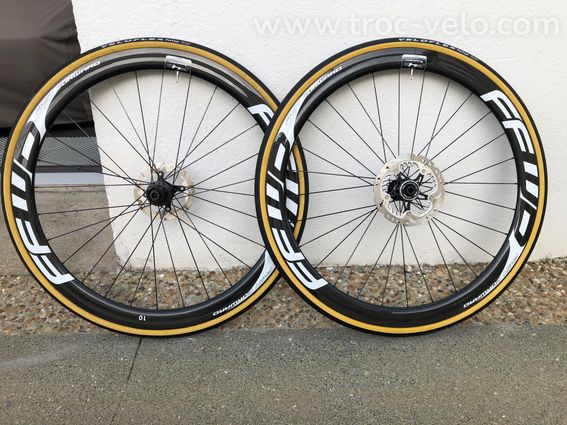 Roues FFWD à Boyaux .