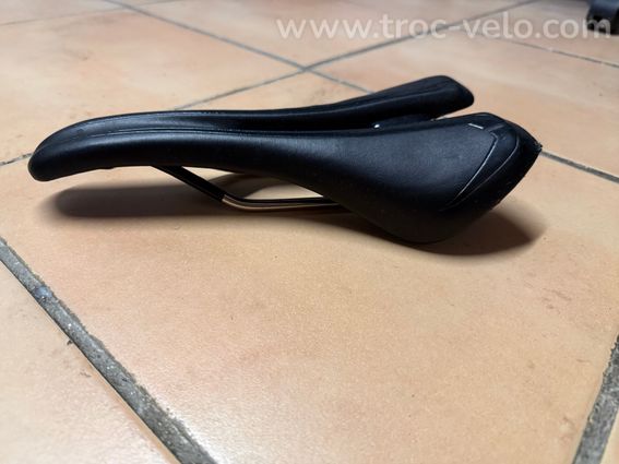 Selle SPECIALIZED