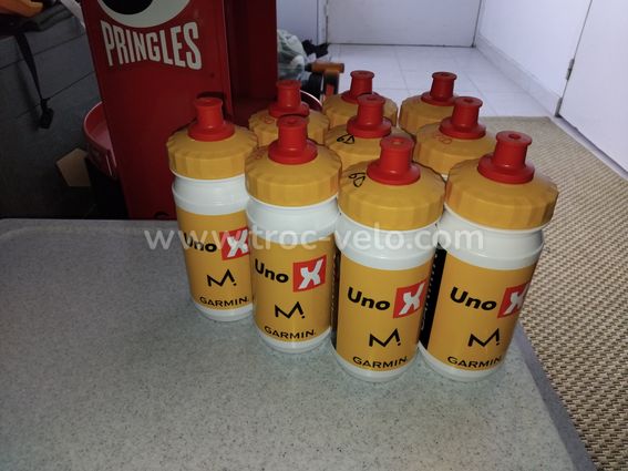 Lot de 9 bidons Uno X
