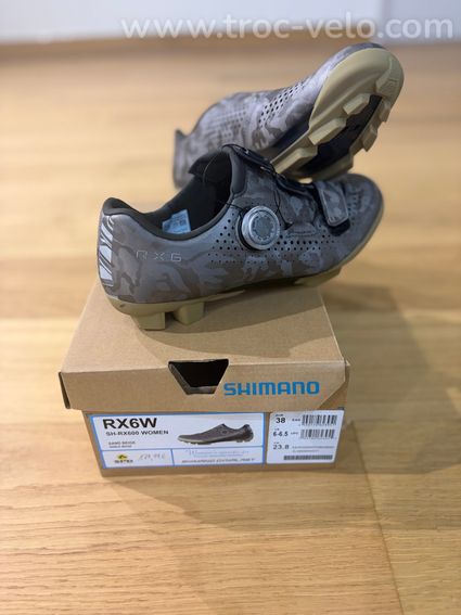 Chaussures Shimano RX600