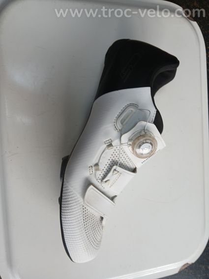 Chaussures route shimano RC502 blanches/noires. - 4