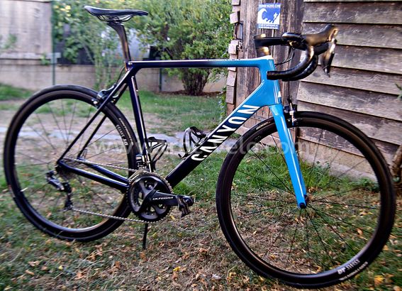 Vélo route Canyon Ultimate CF SL 8.0 Taille L - 2