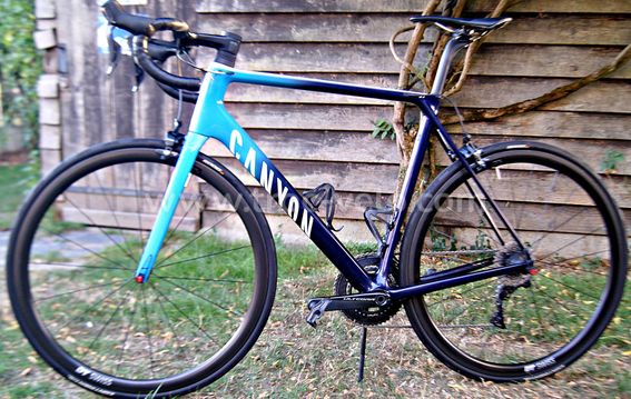 Vélo route Canyon Ultimate CF SL 8.0 Taille L - 8
