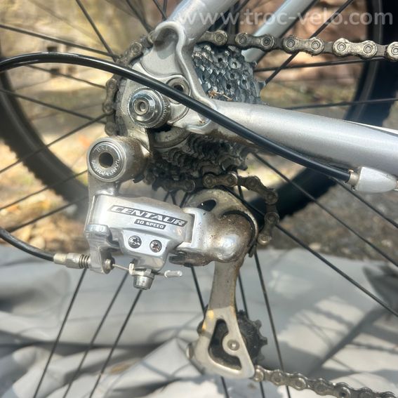 Vélo de route Bianchi modèle Via Nirone 7 Taille S - 4