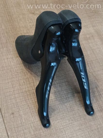 Manettes Shimano 105 ST-R7000 2x11v NEUVES