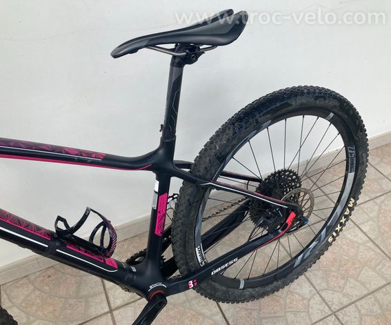VTT LIV Obsess Advanced 1 – Carbone – Excellent état – 27,5’’ – 12v SRAM GX - 4