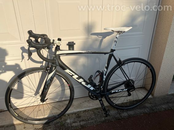 Vélo de route Fuji carbone – Taille 56
