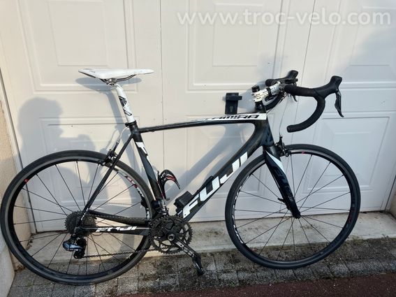 Vélo de route Fuji carbone – Taille 56 - 2