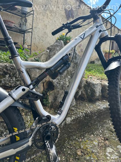 VTT ENDURO COMMENCAL - 10