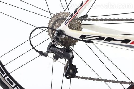 Produit Reconditionne    Bh Prisma Concept    Blanc   Velo De Route   Tres Bon Etat - 3