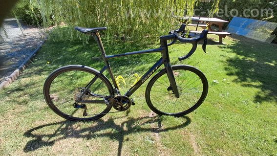 Velo de route Scott addict40