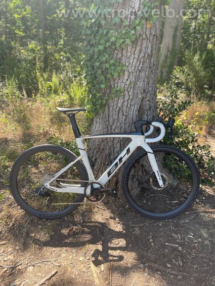 Vélo route aéro carbone BH Aerolight 6.0