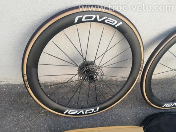 Roues ROVAL CLX 3 1305g (stickers blanc, choix) Remco evenepool 2026 - 4