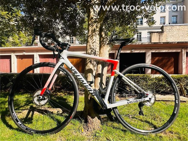 Vends Specialized Tarmac Sl6 disc comp Di2 taille 52 - 7