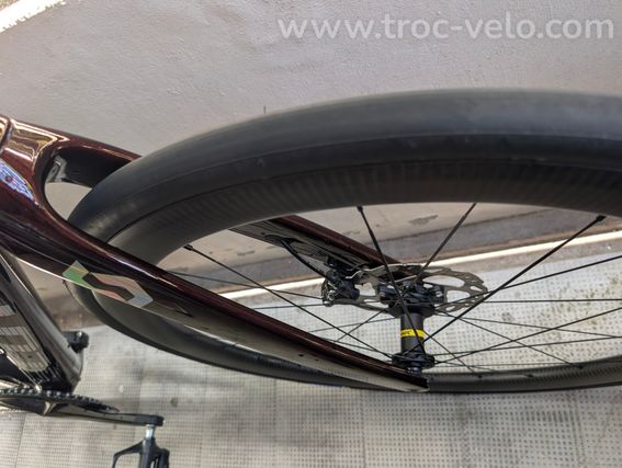 Scott Addict 30 2024 Taille S – Mavic Cosmic SL45 – Shimano 105 – Très bon état - 6