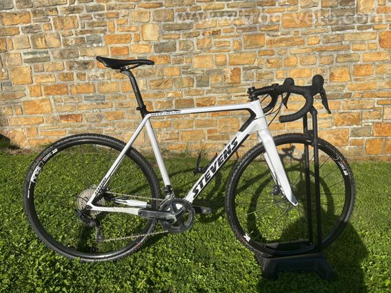 1 cyclo cross à vendre