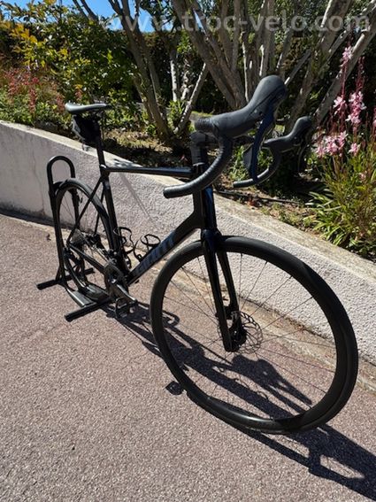 Giant TCR Advanced 2025 => Taille L - 2