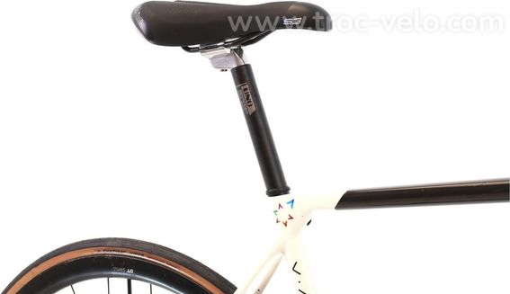 Produit Reconditionne    Factor O2 Vam Di2 11v    Vert   Velo De Route   Tres Bon Etat - 8