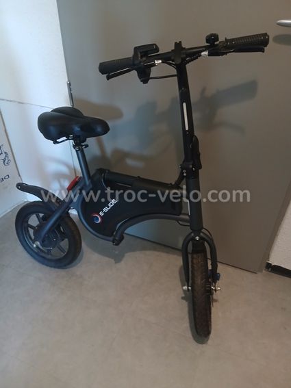 Draisienne Électrique Urbanglide BIKE 120+ Pliable 12" 25km/h 18km Autonomie 36V