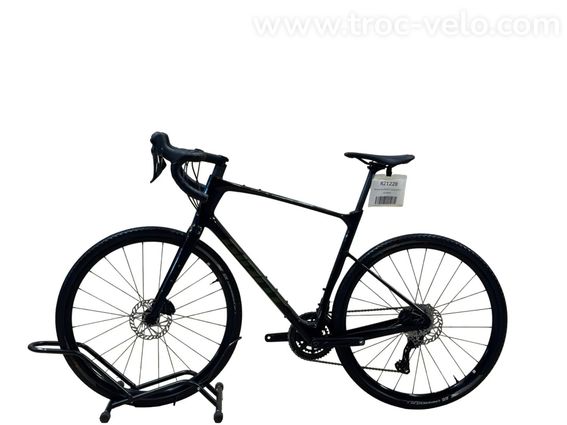 Giant Revolt Advanced 2 Carbon Vélo de gravel Shimano GRX 2023 - 2