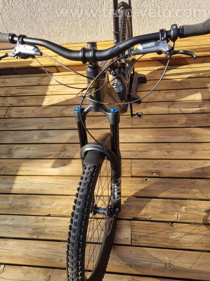VTT AE Specialized Levo Comp Alloy G3 Année 2025 en très bon état - 8