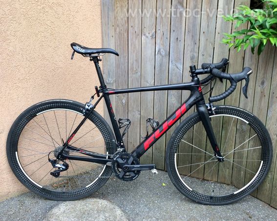 Fuji Sl en Ultegra 11v et roue boyaux  - 2