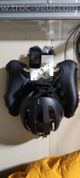 Support présentoir pour équipement de vélo, chaussures, casque, lunettes, gps, gants