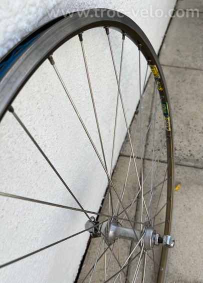 Roues Mavic Reflex SUP UB Control (622x13 / 700c) version pneus. Profil SSC (Spécial Service Course) - 8