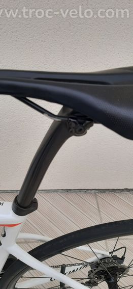 Spécialized Tarmac sl6 disc comp - 13