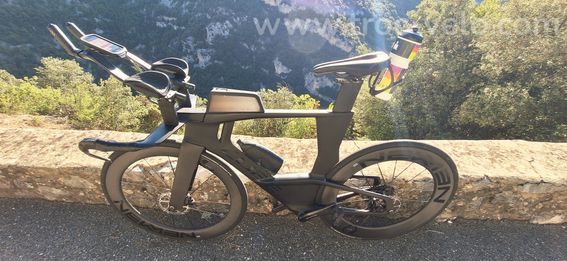Cube  aerium slx 68x état  neuf - 2