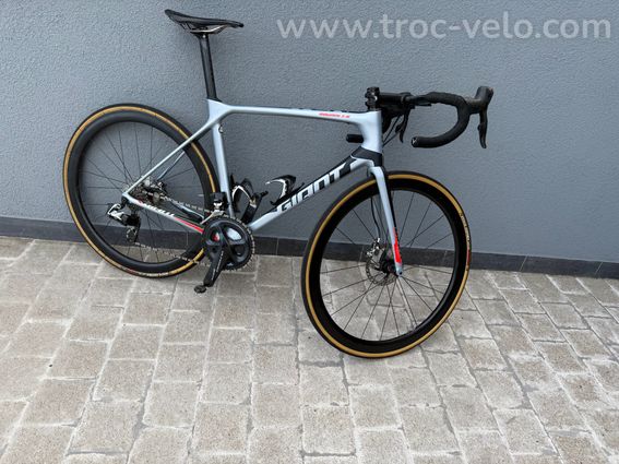 Giant Propel Advanced Carbon – SRAM Red eTap – Roues carbone
