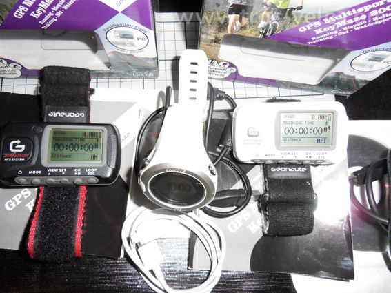 GPS MULTISPORTS  KEYMAZE 300 GEONAUTE  + 1 doublon et UNE MONTRE GPS GEONAUTE - 3