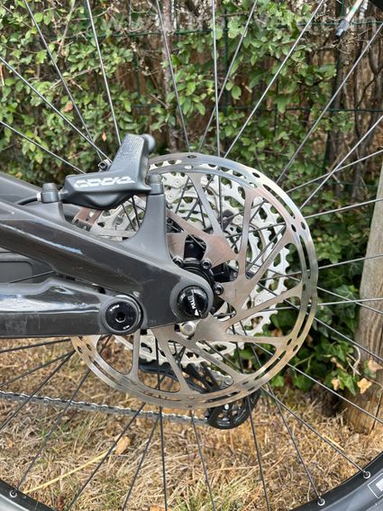 VTT électrique canyon torque on cf7 - 4