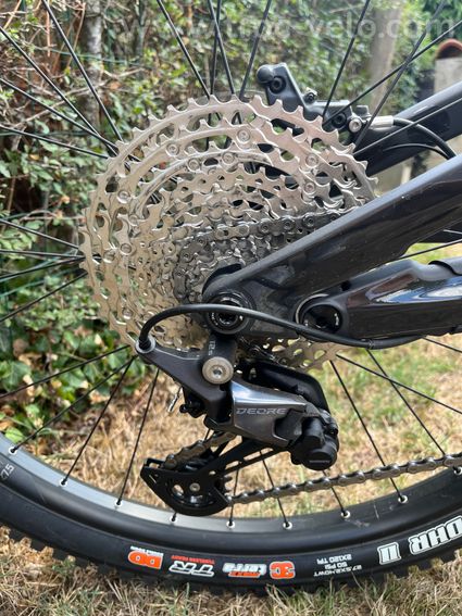 VTT électrique canyon torque on cf7 - 8