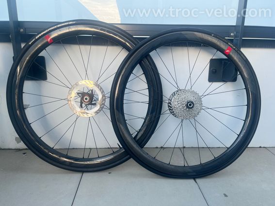 Roue carbone fulcrum wind 40db
