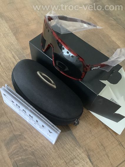 Lunettes oakley sutro
